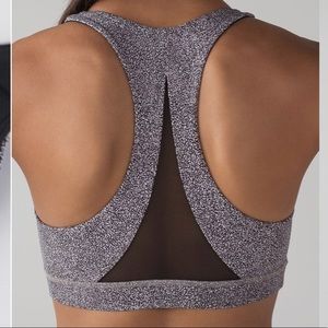 Lulu Invigorate bra, size 6, Seaspray print